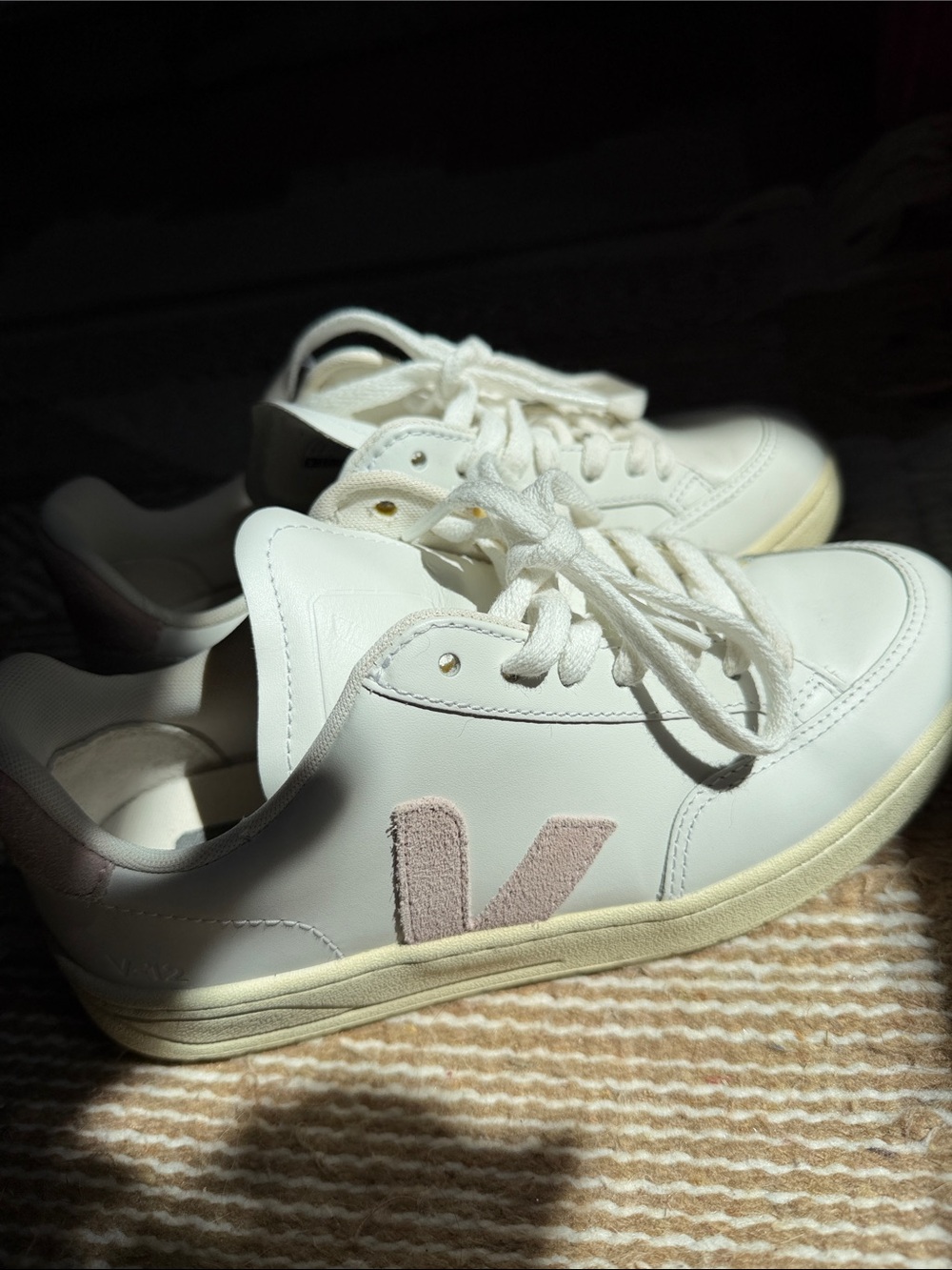 Veja V-12 White Leather Sneakers with Blush Suede Accents